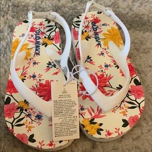 Old navy sandals new with tags